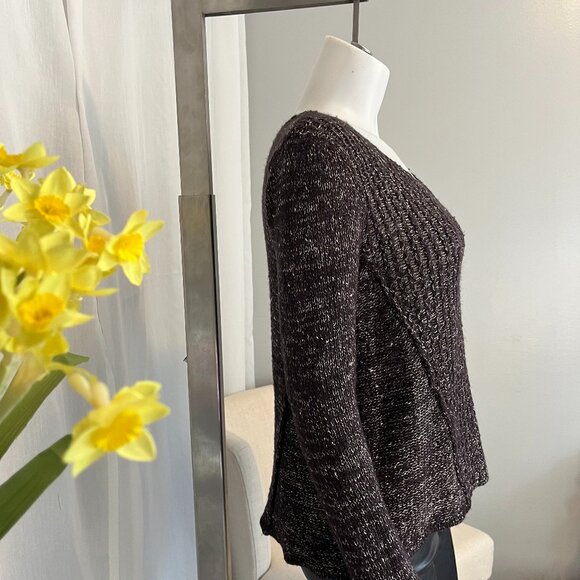 RW&CO Knit V Neck Sweater- Size US M - Picture 4 of 16